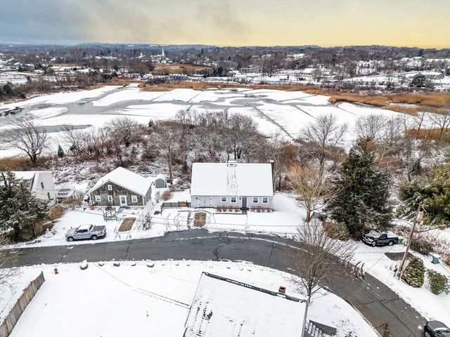 6 Burg Ave, Sandwich, MA 02563