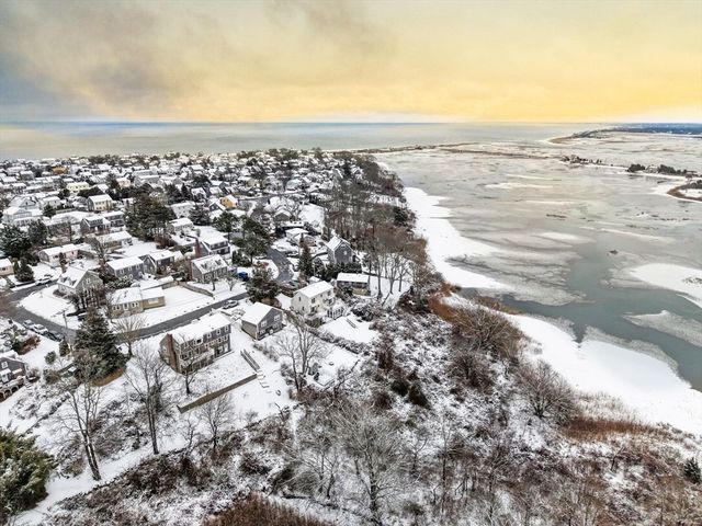 6 Burg Ave, Sandwich, MA 02563