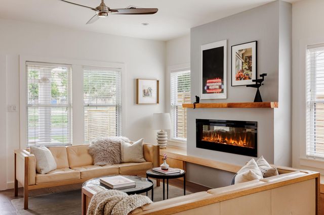904 W Monroe ST, Austin, TX 78704