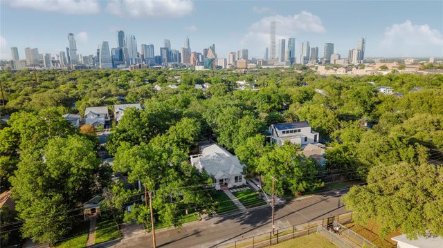 904 W Monroe ST, Austin, TX 78704