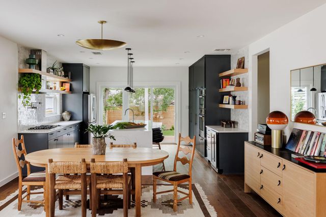 904 W Monroe ST, Austin, TX 78704