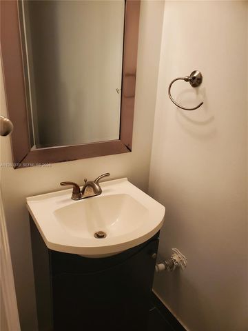 1300 Moffett St 312, Hallandale Beach, FL 33009