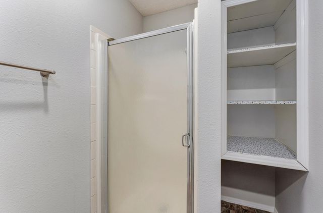 3660 W Madison Street, Springfield, MO 65802