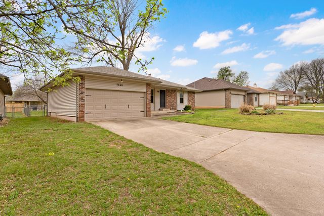 3660 W Madison Street, Springfield, MO 65802