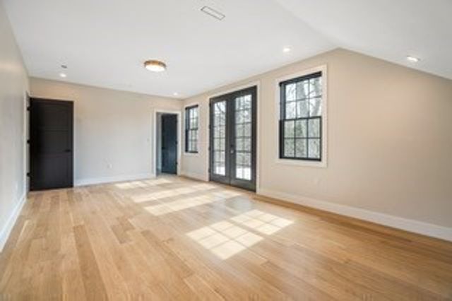 741 Boston Post Rd, Weston, MA 02493