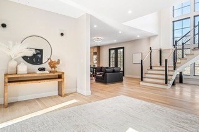 741 Boston Post Rd, Weston, MA 02493