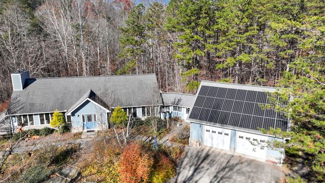 229 Pine Valley DR, Bassett, VA 24055