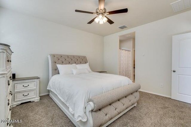 4755 E ARGENTITE Street, San Tan Valley, AZ 85143