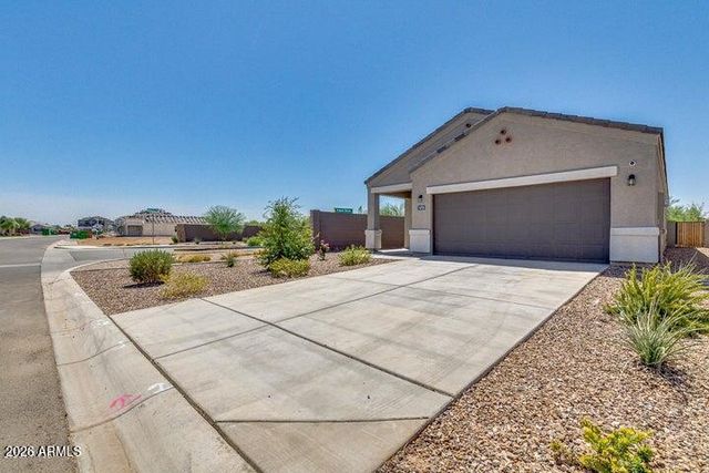 4755 E ARGENTITE Street, San Tan Valley, AZ 85143