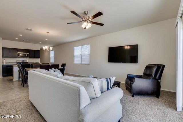 4755 E ARGENTITE Street, San Tan Valley, AZ 85143