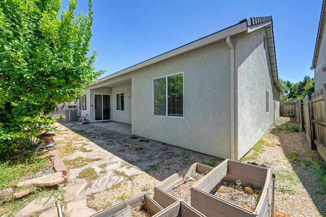 1155 Windjammer Dr, Stockton, CA 95209