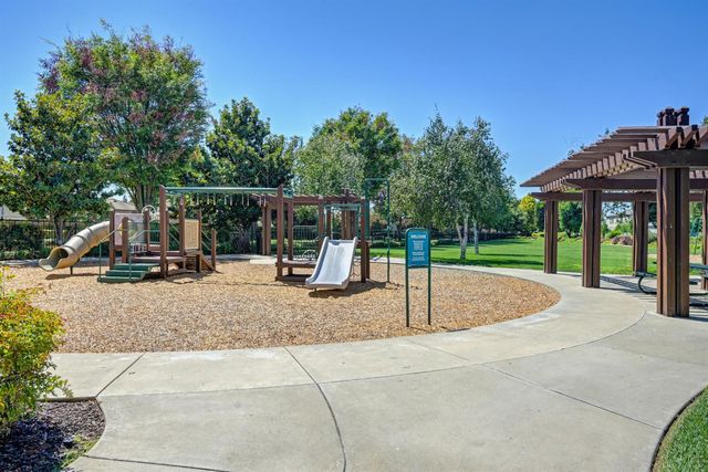 1155 Windjammer Dr, Stockton, CA 95209