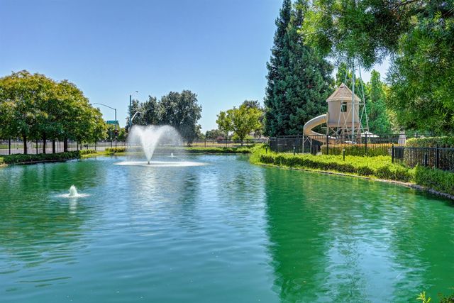 1155 Windjammer Dr, Stockton, CA 95209