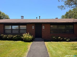 58 Montoya Circle 58, Branford, CT 06405