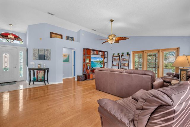 6080 Beaconwood Road, Lake Worth, FL 33467