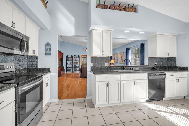 6080 Beaconwood Road, Lake Worth, FL 33467