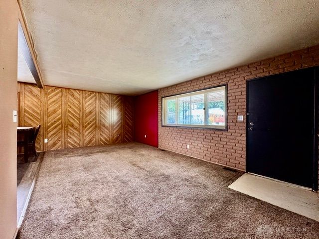 110 W Routzong Drive, Fairborn, OH 45324