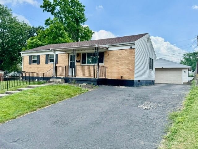 110 W Routzong Drive, Fairborn, OH 45324