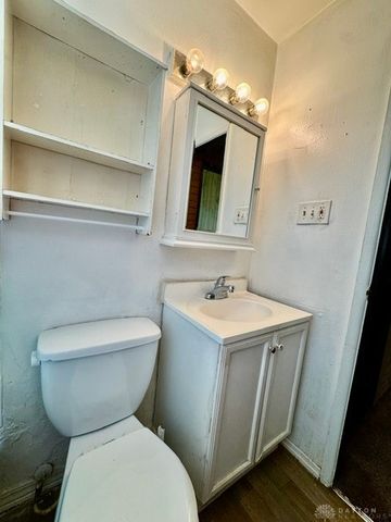 110 W Routzong Drive, Fairborn, OH 45324