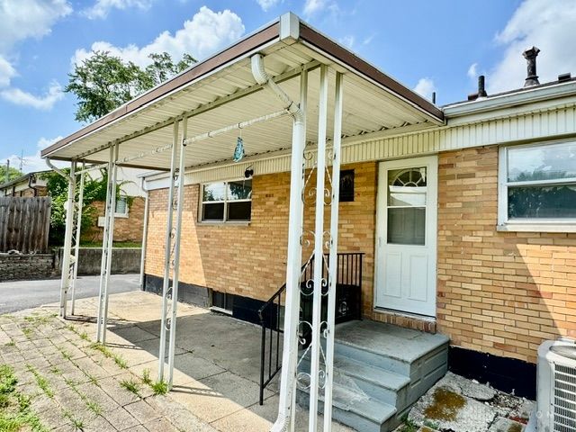 110 W Routzong Drive, Fairborn, OH 45324