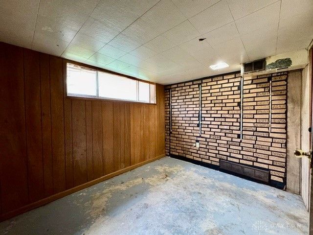 110 W Routzong Drive, Fairborn, OH 45324