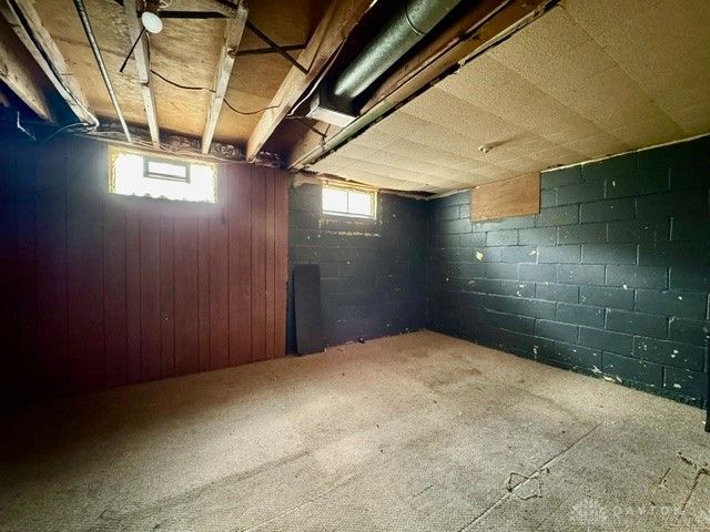 110 W Routzong Drive, Fairborn, OH 45324