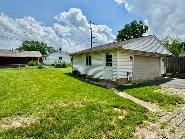 110 W Routzong Drive, Fairborn, OH 45324
