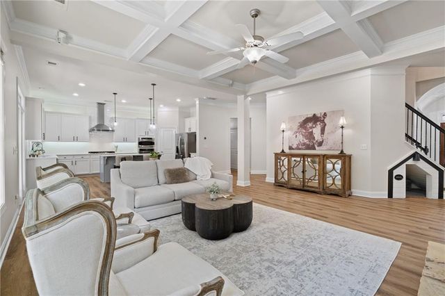 2571 Walden Estates Drive, Marietta, GA 30062