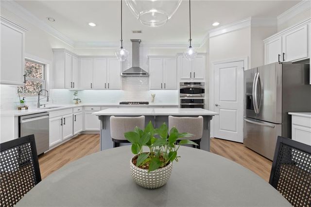 2571 Walden Estates Drive, Marietta, GA 30062