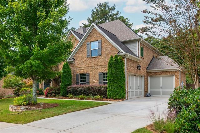 2571 Walden Estates Drive, Marietta, GA 30062