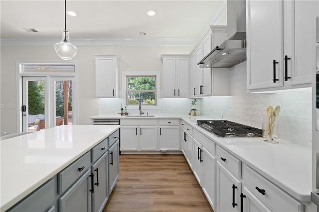 2571 Walden Estates Drive, Marietta, GA 30062