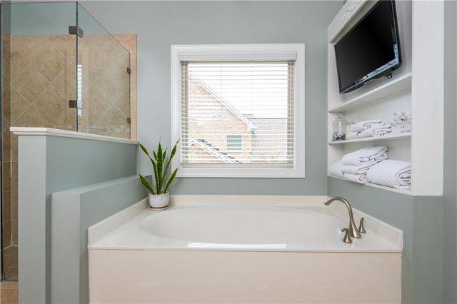 2571 Walden Estates Drive, Marietta, GA 30062