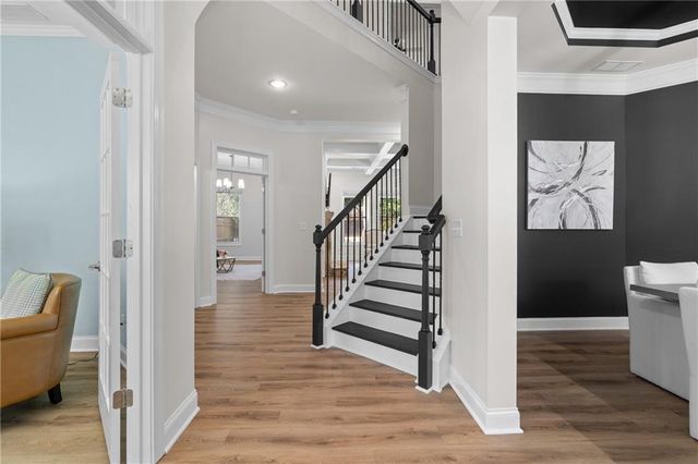 2571 Walden Estates Drive, Marietta, GA 30062