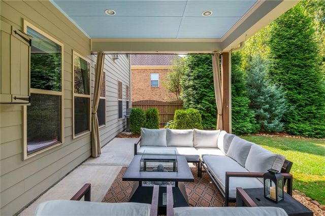 2571 Walden Estates Drive, Marietta, GA 30062