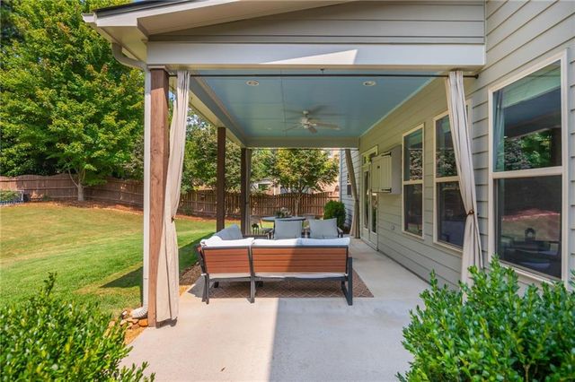 2571 Walden Estates Drive, Marietta, GA 30062