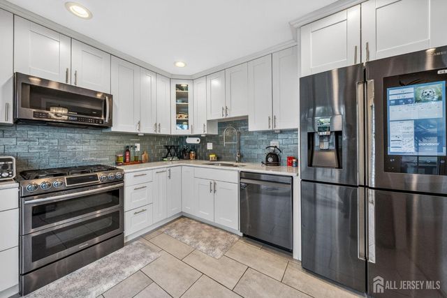 2601 Pinhorn Drive, Bridgewater, NJ 08807