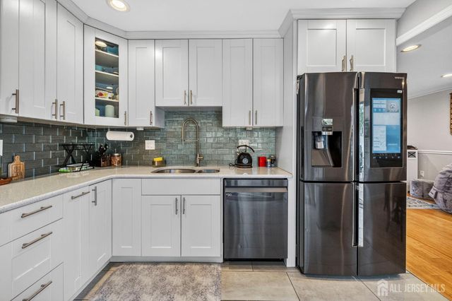 2601 Pinhorn Drive, Bridgewater, NJ 08807