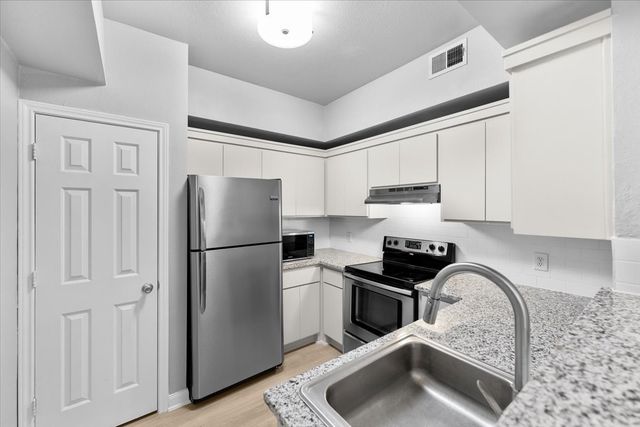 2601 Preston Road, Plano, TX 75093