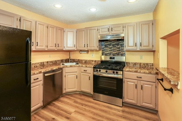 131 Irving Pl, Bernards Twp., NJ 07920