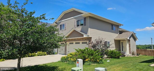 9318 Golden Pond Lane N, Monticello, MN 55362