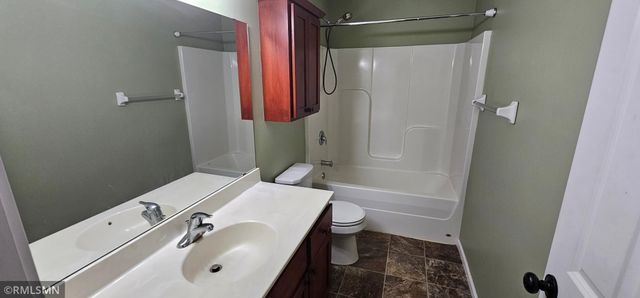 9318 Golden Pond Lane N, Monticello, MN 55362