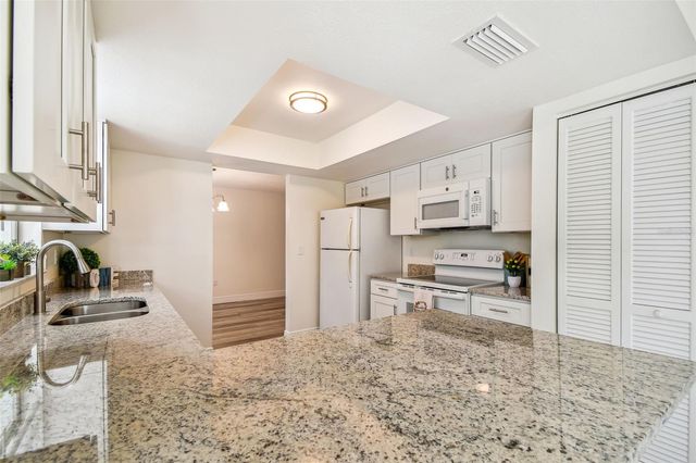 3165 WOODMONT DRIVE, Sarasota, FL 34232