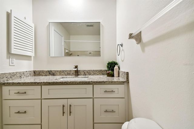 3165 WOODMONT DRIVE, Sarasota, FL 34232