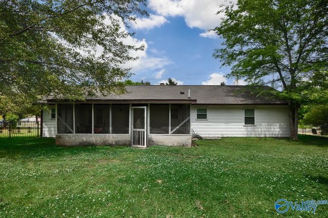 2815 Winchester Road, Huntsville, AL 35810