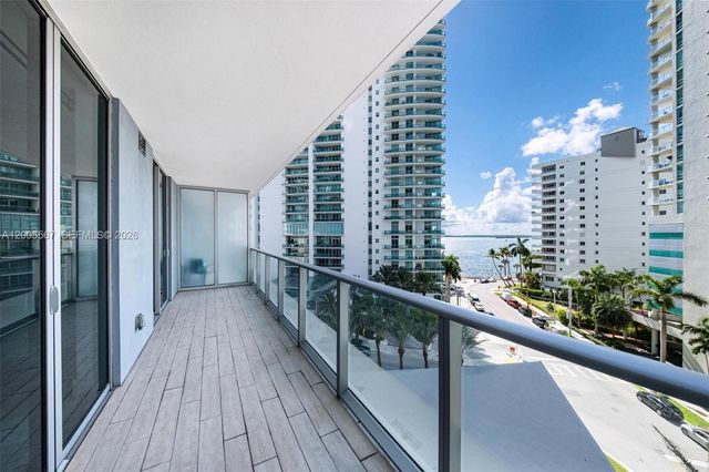 1300 Brickell Bay Dr 704, Miami, FL 33131