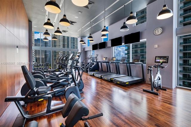 1300 Brickell Bay Dr 704, Miami, FL 33131