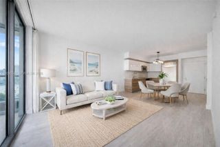 1300 Brickell Bay Dr 704, Miami, FL 33131