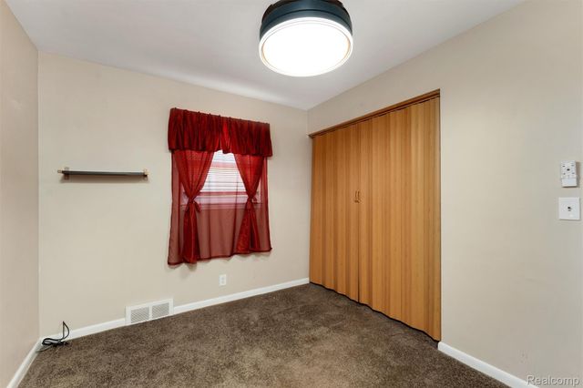 25113 Campbell Avenue, Warren, MI 48089