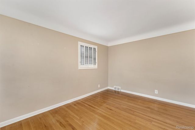 25113 Campbell Avenue, Warren, MI 48089