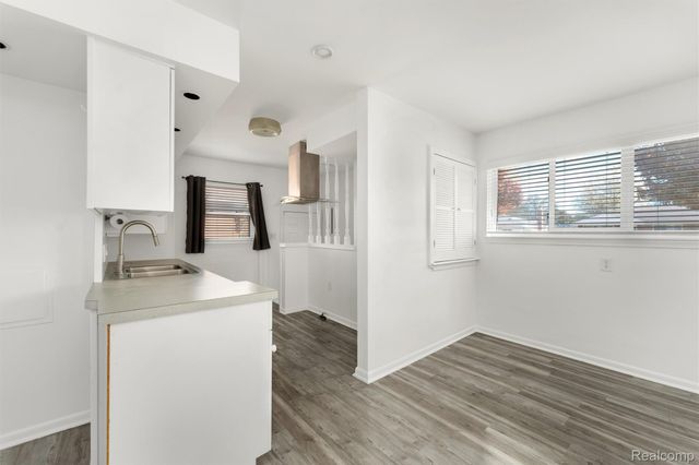 25113 Campbell Avenue, Warren, MI 48089